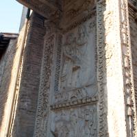Arch of the Argentarii - Detail: View of Septimius Severus and Julia Domna on the inside of the arch above the Sacrifice of a Bull