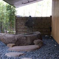 Nezu Museum - Exterior: Bamboo Path detail