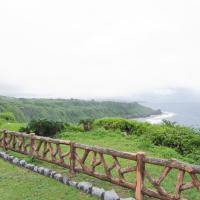 Okinawa Peace Memorial Park - Exterior: Cliffs