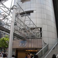 Shibuya 109 - Exterior: Entrance