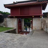 Shuri Castle - Exterior: Rokokumon (Rokoku Gate)