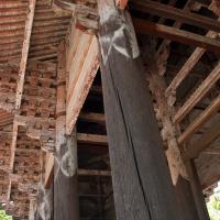 Todaiji - Entrance Gate, Exterior: Roof and Support Columns