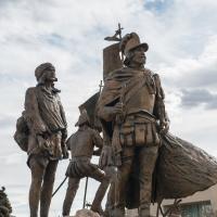 Albuquerque Museum  - Exterior: La Jornada Monument, Juan de Onate 