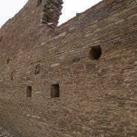 Chaco Canyon  - Hungo Pavi: Wall of North Wing 