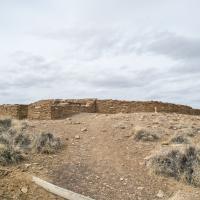 Chaco Canyon  - Casa Rinconada: Great Kiva at Return of South Mesa Trail 