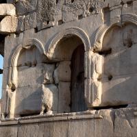Arch of Janus - Detail: View of niches on the northwestern corner of the Arch of Janus