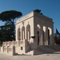Gianicolense Mausoleum Monument  - View of southeast corner