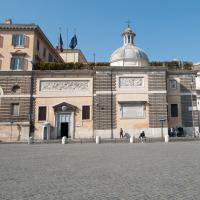 Piazza del Popolo - View from center of the piazza facing west