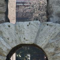 Porta Maggiore - View of the keystone of a lower arch of Porta Maggiore