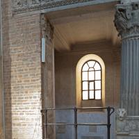 San Lorenzo fuori le Mura - View of a column capital in the chancel of San Lorenzo fuori le Mura