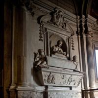 Raimondi Chapel - View of a sculpture niche in the Raimondi Chapel of San Pietro in Montorio