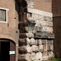 Santi Giovanni e Paolo - View of stonework outside of Santi Giovanni e Paolo