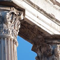Temple of Castor and Pollux - View of the capitals of the Temple of Castor and Pollux