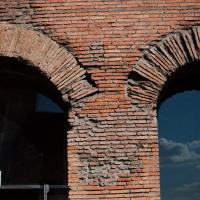 Trajan's Market - Exterior: View of Arches and Windows in Trajan's Market from via Biberatica