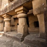 Cave 1: chaitya - Exterior: porch columns