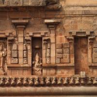 Brihadesvara Temple - Exterior: detail, mandapa south wall, west side