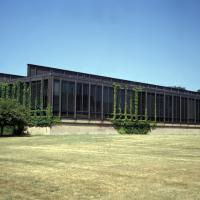 Illinois Institute of Technology (IIT) Paul Galvin Library - Exterior