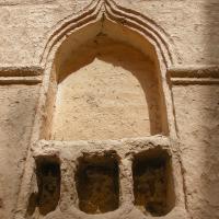Qasr al-’Ishshah - facade of inner courtyard, detail