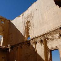 Di Subah - ruins of a merchant villa, highly decorated plaster mihrab