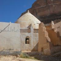 Qabr Hud - mosque for pilgrims