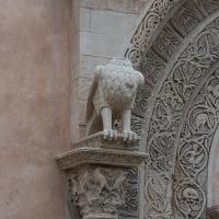 Basilica di Santa Caterina d'Alessandria - Exterior: Capital of Column with Bird Statue