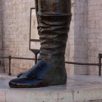 Colosso di Barletta - Detail of Boots