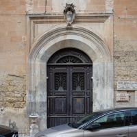 Palazzo Giaconia - Exterior: Door on Via de Summa