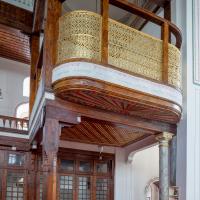 Arap Camii - Interior: Gallery View