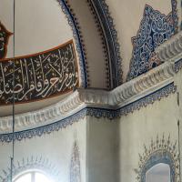 Kucuk Ayasofya Camii - Interior: Apse, Molding Detail, Calligraphy