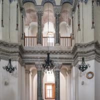 Kucuk Ayasofya Camii - Interior: Southern Elevation, Central Prayer Hall, Gallery, Support Piers