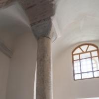 Kucuk Ayasofya Camii - Interior: Southeast Gallery, Column Detail