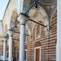 Laleli Camii - Exterior: Courtyard, North Portico