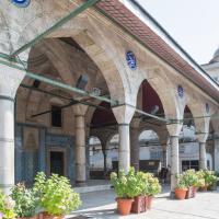 Rustem Pasha Camii - Exterior: Courtyard; Double Portico; Medallions With Inscriptions