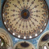 Sokullu Mehmed Pasha Camii - Interior: Central Dome; Pendentives; Iznik Tiles; Half-Domes; Inscriptions