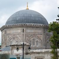 Suleymaniye Camii - Exterior: Mausoleum Detail