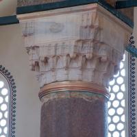 Suleymaniye Camii - Interior: Muqarnas Column Capital Detail