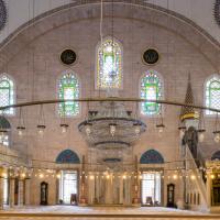 Sultan Selim Camii - Interior: Central Prayer Hall, Facing Qibla Wall; Mihrab Niche; Minbar; Chandelier; Calligraphic Inscriptions; Roundels