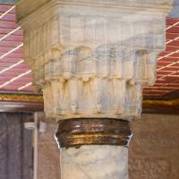 Sultan Selim Camii - Interior: Muqarnas Column Capital Detail