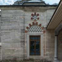 Sultan Selim Camii - Exterior: Northwest Facade Detail