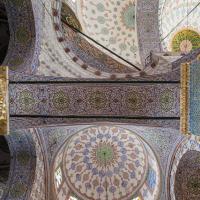 Yeni Camii - Interior: Northwestern End, Arch and Domical Structure; Arabesques; Iznik Tilework