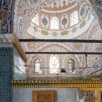 Yeni Camii - Interior: Gallery, Eastern Corner