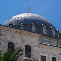 Beylerbeyi Camii - Exterior: Facade Detail, Central Dome 