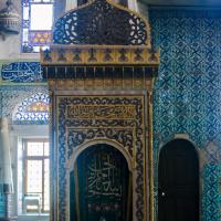 Hekimoglu Ali Pasha Camii - Interior: Minbar Detail