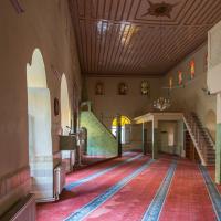 Kefeli Mescidi                      - Interior: Central Prayer Area Facing South