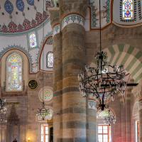 Mihrimah Sultan Camii - Interior: Central Prayer Area Facing Southeast, Support Pier