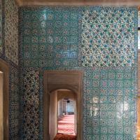 Sultan Ahmed Camii - Interior: Northeastern Gallery Level Facing Southeast, Iznik Tile Detail