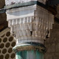 Sultan Ahmed Camii - Exterior: Courtyard Arcade, Muqarnas Column Capital Detail