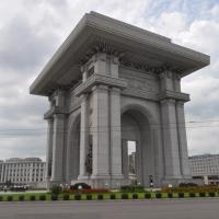 Arch of Triumph of Pyongyang - Southeast Perspective