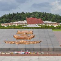 Revolutionary Martyrs' Cemetery on Mt. Taesong - Busts and Main Monument