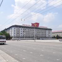 Ministry of Foreign Trade in Kim Il-Sung Square - Exterior: North Entrance